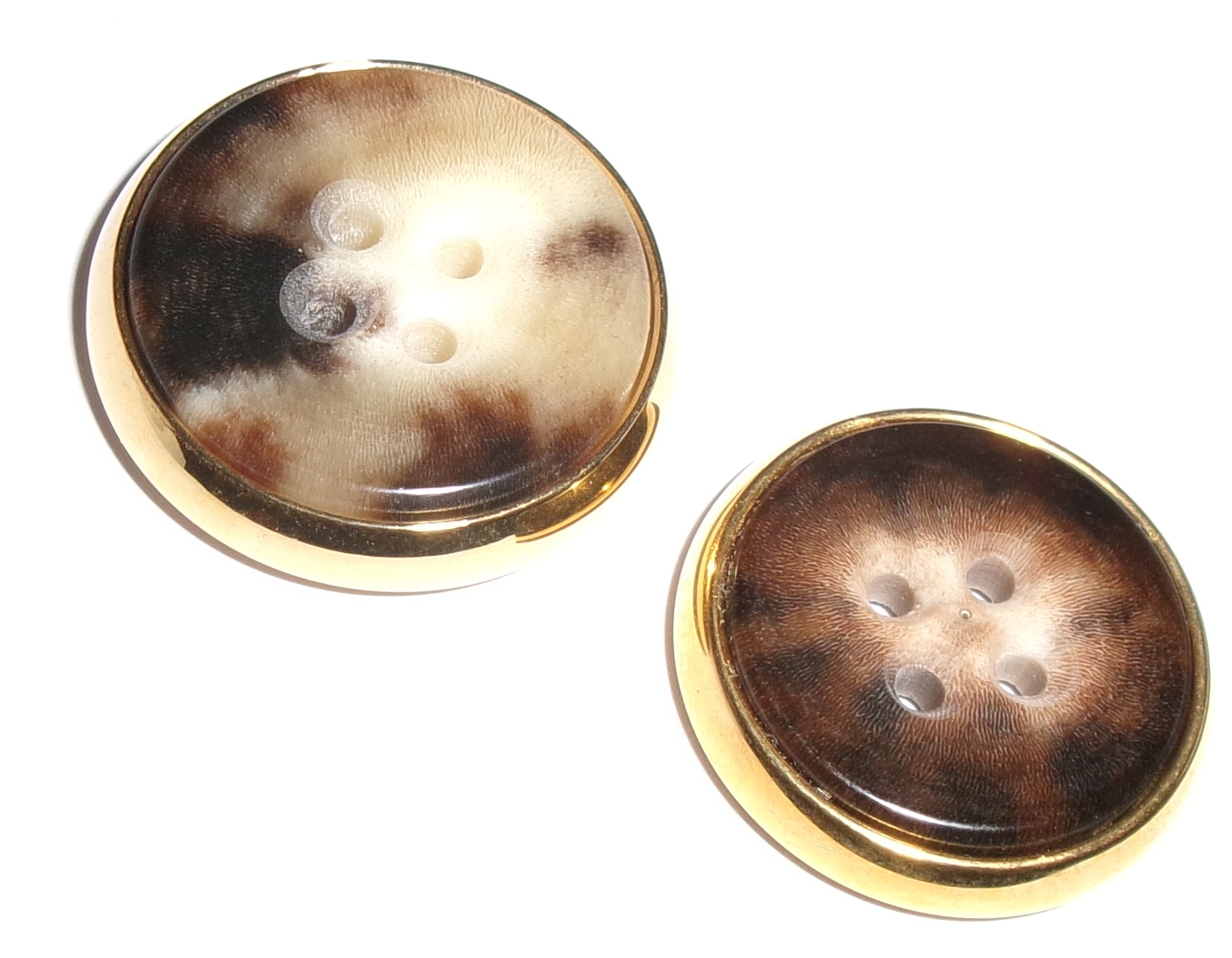 Tortoiseshell & goldtone rim 4-hole buttons, 2 sizes