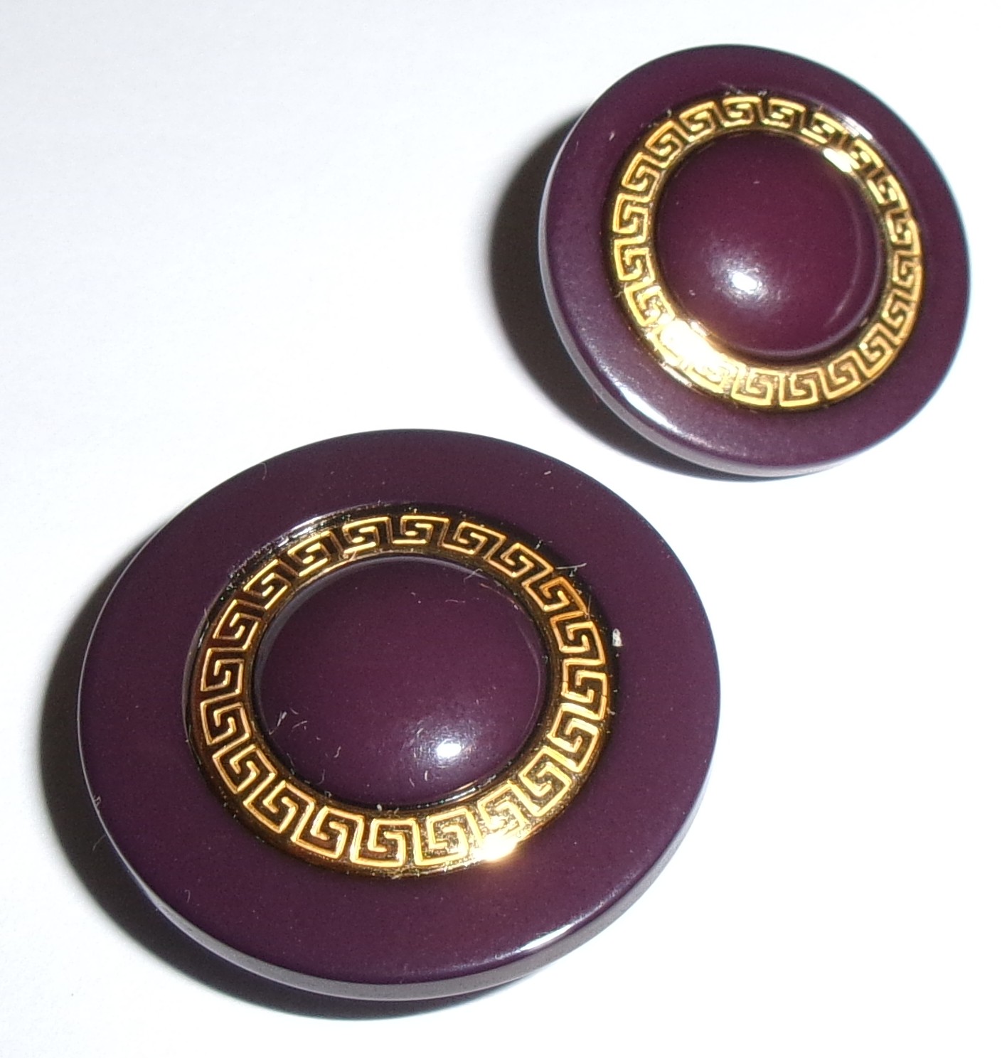 Dark purple & goldtone Greek key shank buttons, 2 sizes