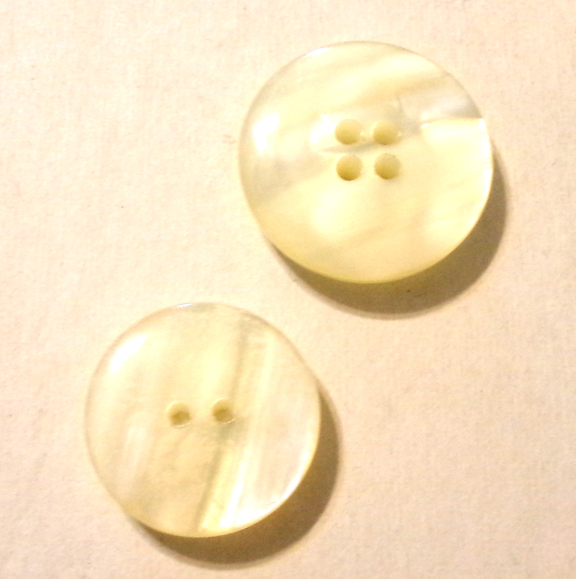 Smooth pearlized buttons